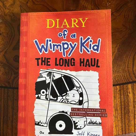Diary of a Wimpy Kid Books 9 - Picture 5 of 7